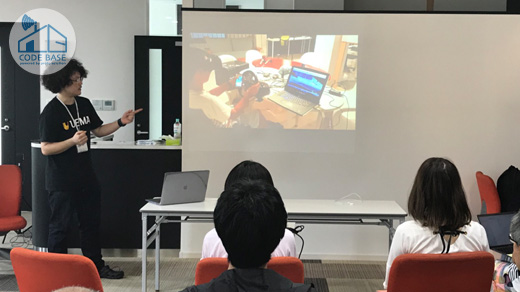 実際の体験前にVRについて講師の伊禮氏から解説。