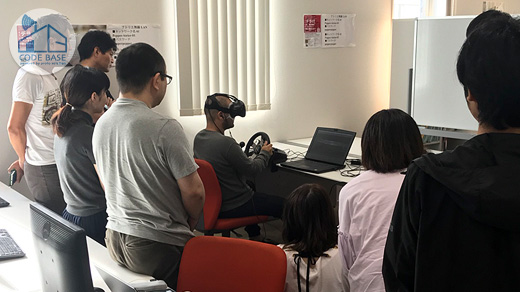 作成前に参加者へVRを体験してもらうことに。