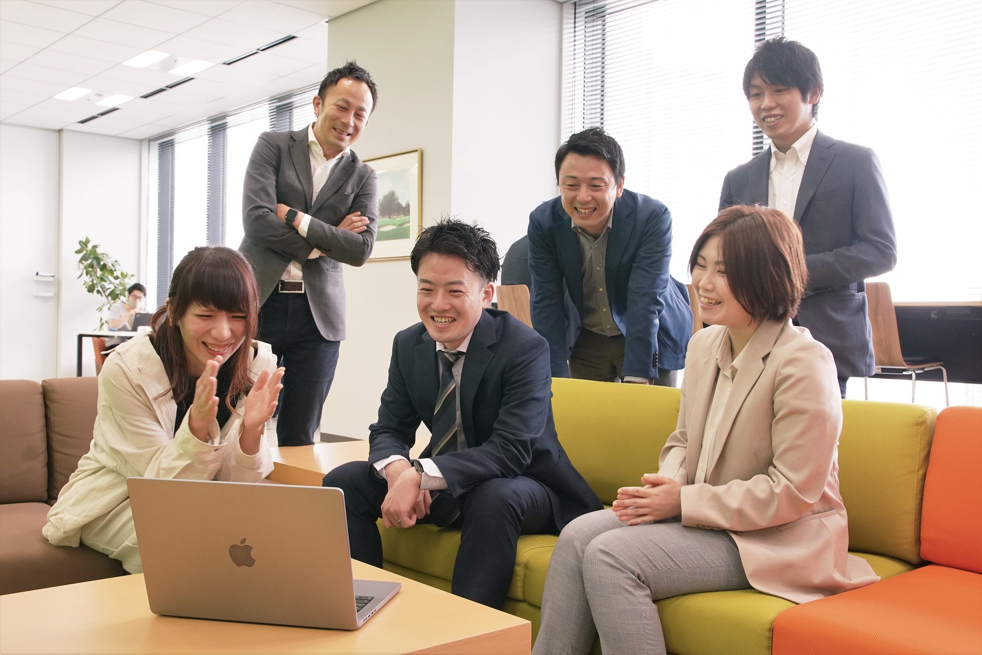 【東京】SNS広告営業(経験・未経験どちらも可)